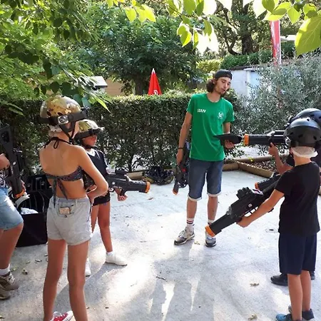 Mobil Avec Terrasse, Animaux Admis - 4 Pers. - Api-1-52-2863 Camping Vesseaux